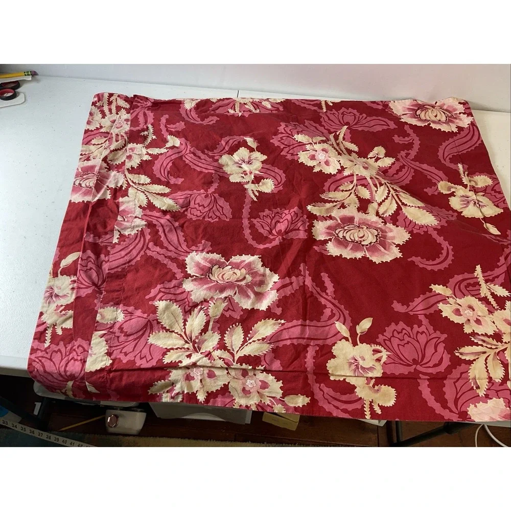 Pottery Barn Set of 2  Pillow Shams Standard Organic Cotton Red Pink Floral